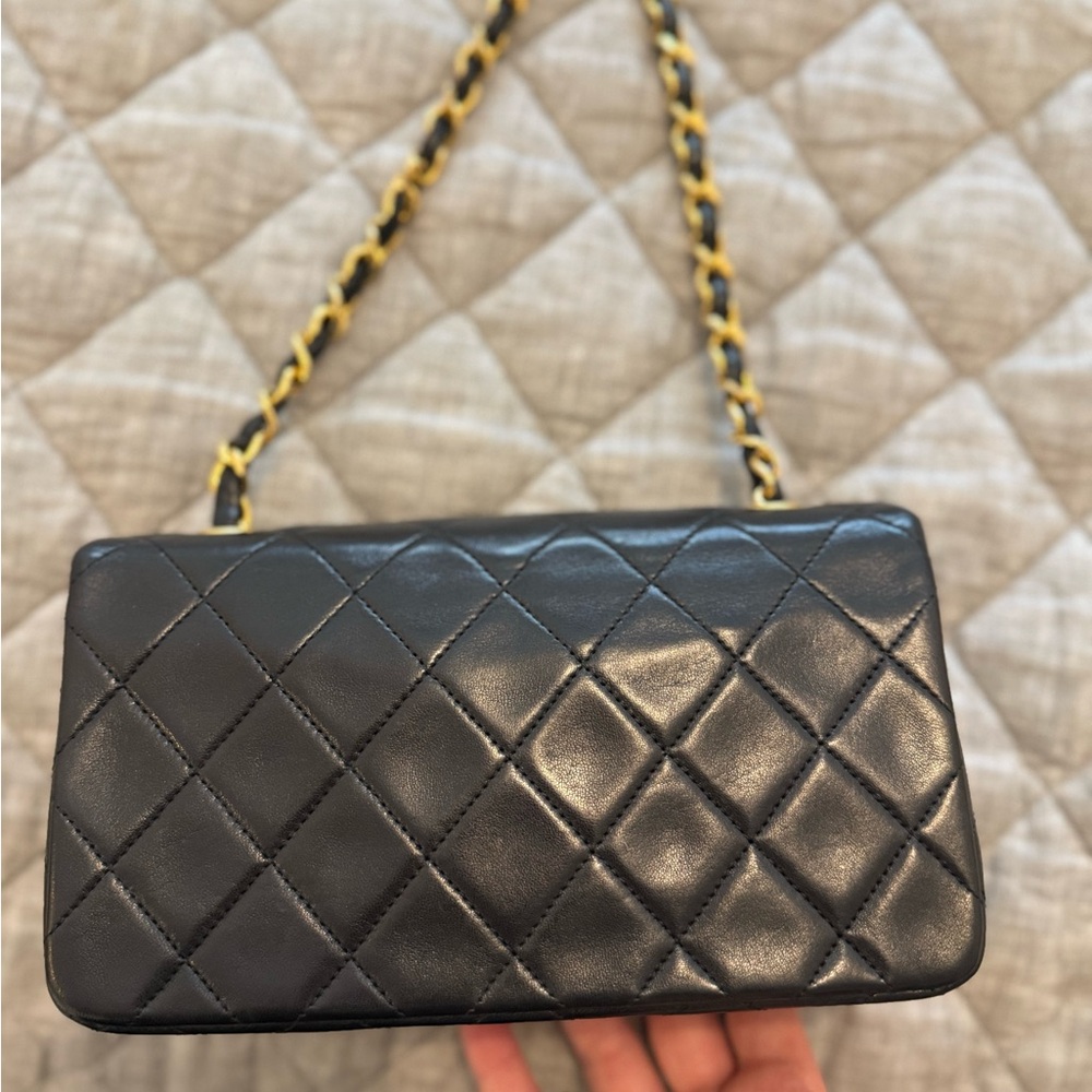 Series 1 Chanel Vintage Black Lambskin Full Flap Mini Bag - Picture 10 of 16